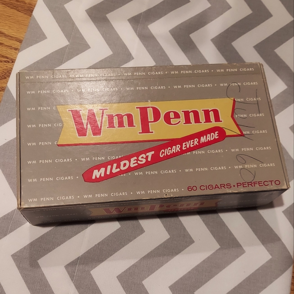 * Wm Penn Cigar Box, Mildest Cigar Ever Made, Red and Gold, Vintage